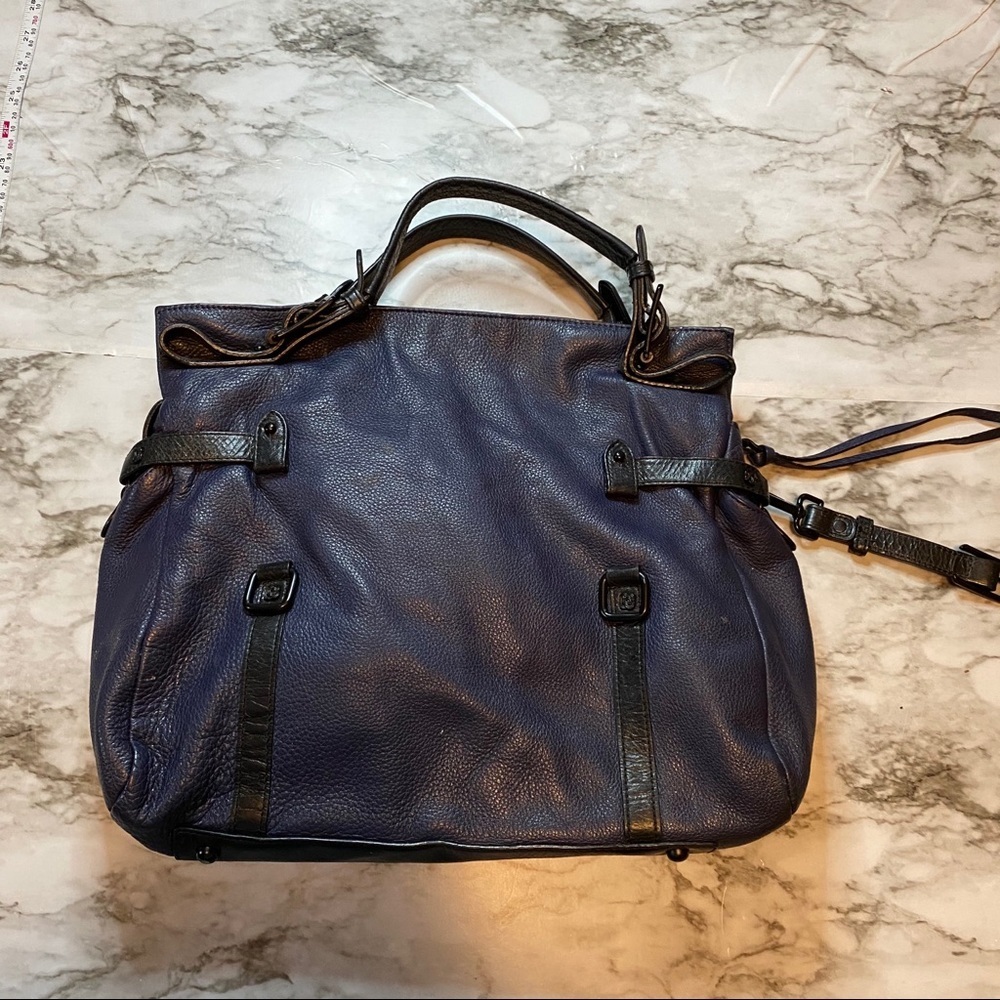 Navy blue Elliott Lucca Bag 🤌🏻 4 for $75 🤌🏻 - Picture 8 of 8